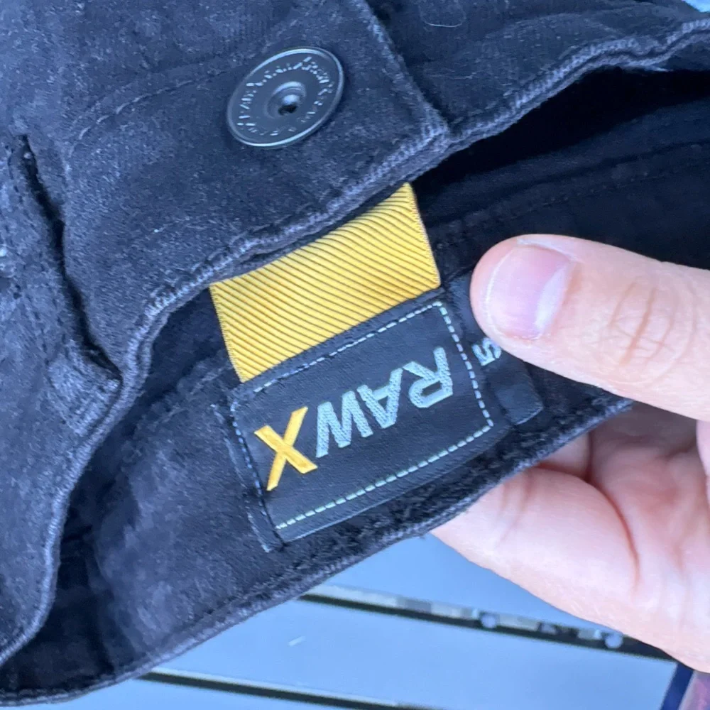 Raw x boys shorts - Picture 3 of 3